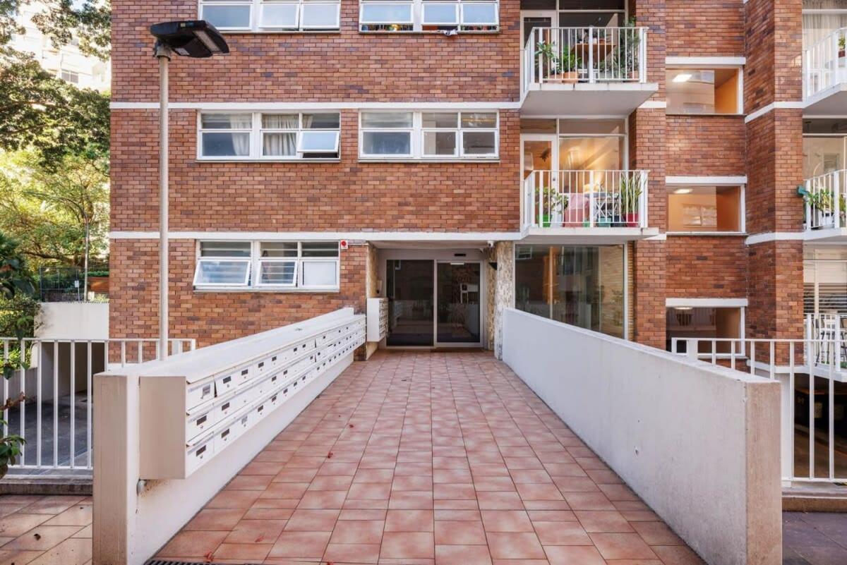 Studio Apt With Parking Balcony & Water Views Sydney Exterior photo